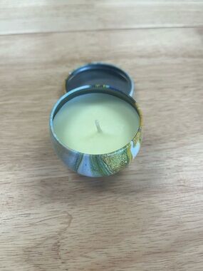 Tin Soy Candle in Yellow and Green - Home Accents